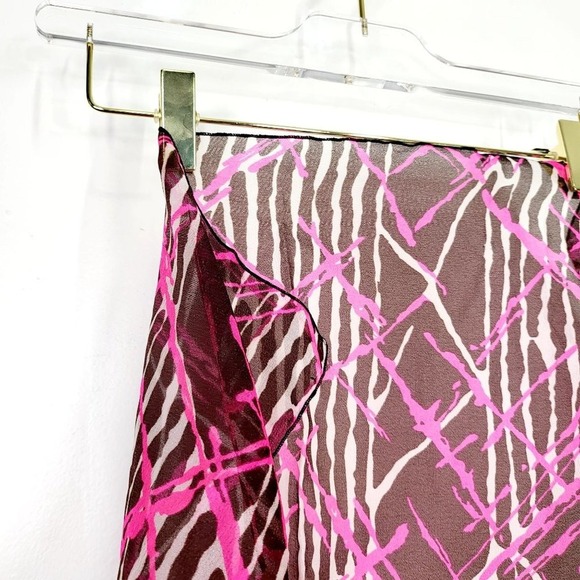 Sheer Chiffon Scarf Womerns Pink Abstract Striped Hankerchief Bandana NEW 22x22 - Picture 3 of 5